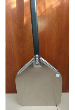 Лопата для пиццы Berg 30x35 см